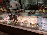Les Grandes Halles du Vieux-Port photo 5