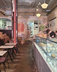 Carlotta With photo 5