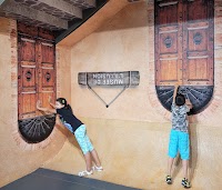 Musée de l'illusion LYON – main