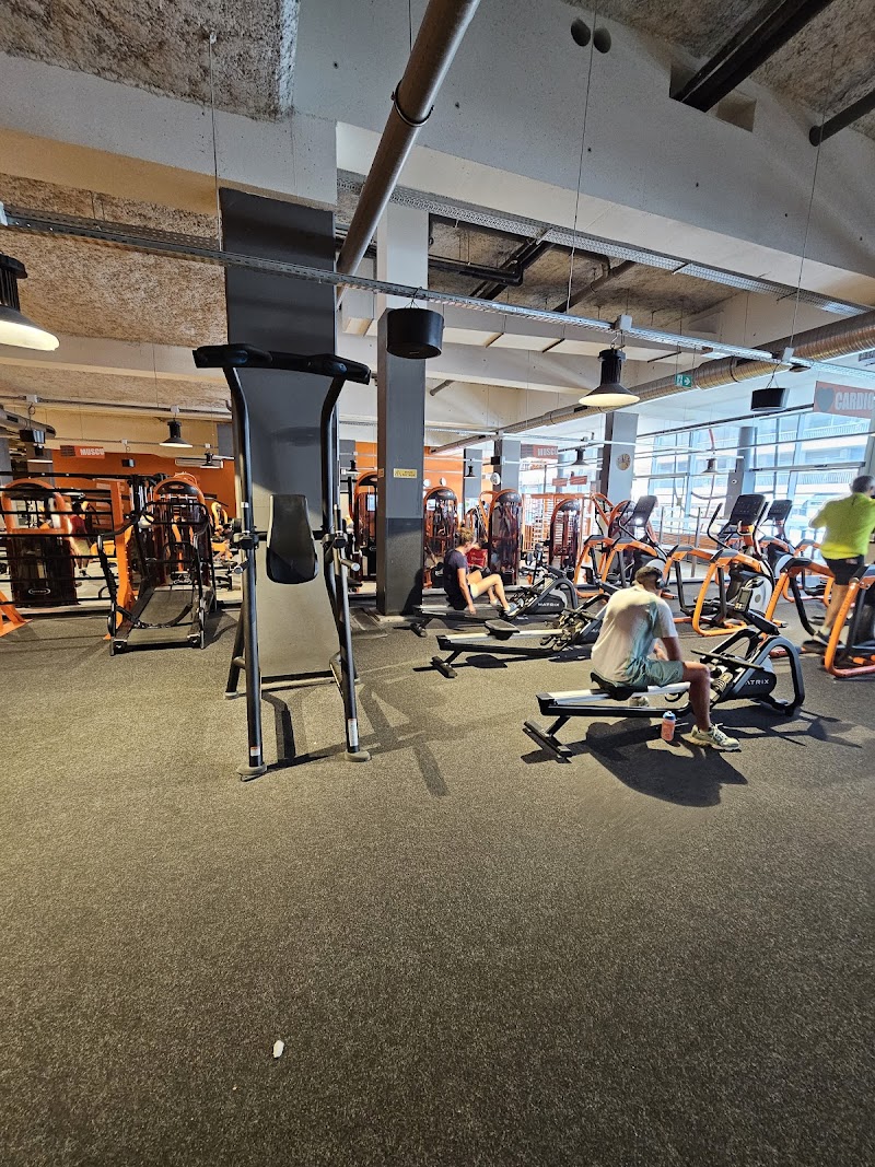 Basic-Fit 24/7 – main