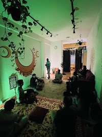 Mantra Room: Yoga, Music Meditation & Meals photo 2