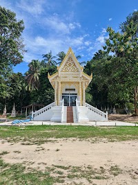 Wat Maduea Wan photo 5
