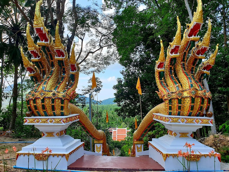 Wat Maduea Wan – main