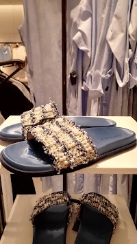 ZARA photo 4