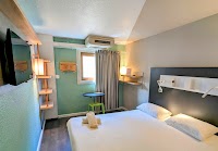 ibis budget Marseille Vieux-Port photo 2