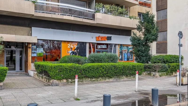 Basic-Fit 24/7 – main