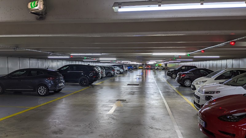 Parking Q-Park Estienne d'Orves Marseille – main
