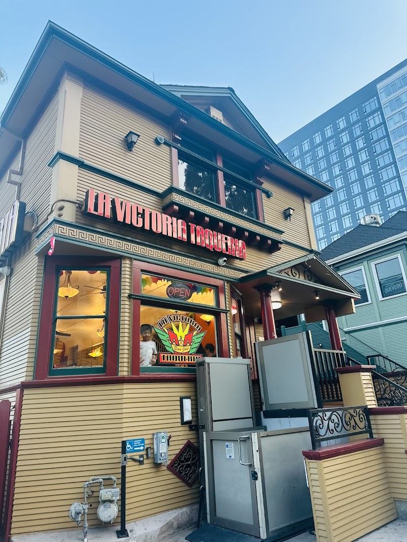 La Victoria Taqueria – main