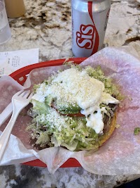 La Victoria Taqueria photo 4