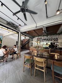 TAN Hostel x Cafe, Aonang Beach photo 5